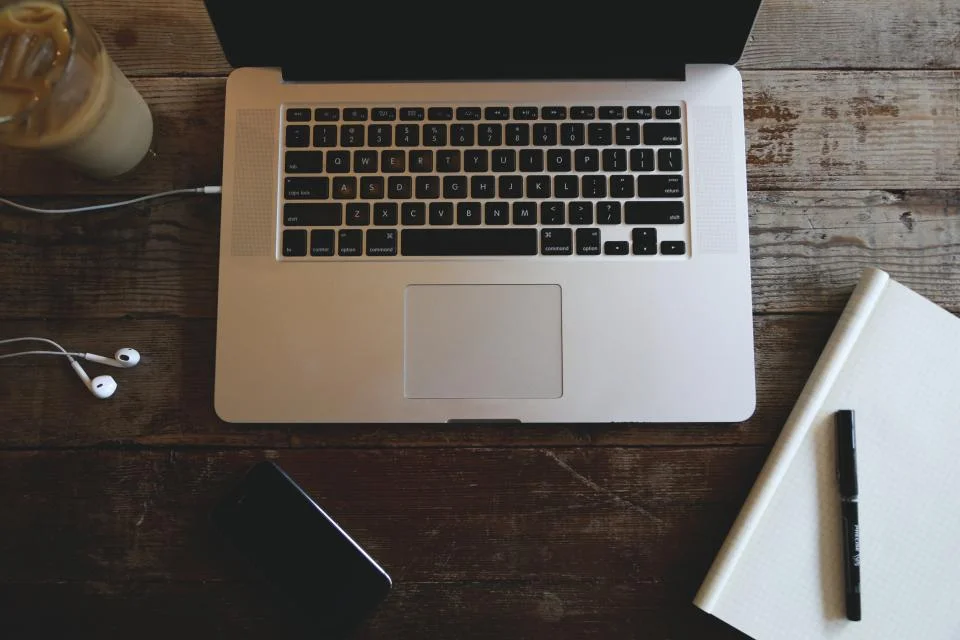 Chọn đơn vị làm website wordpress - ảnh minh hoạ